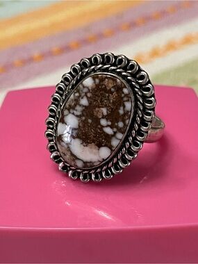 Southwestern style ring Oval Wild Horse White Buffalo Jasper